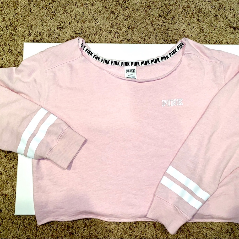 Pink long sleeve crop top